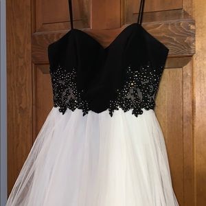 Blondie nites dress size 7 juniors homecoming